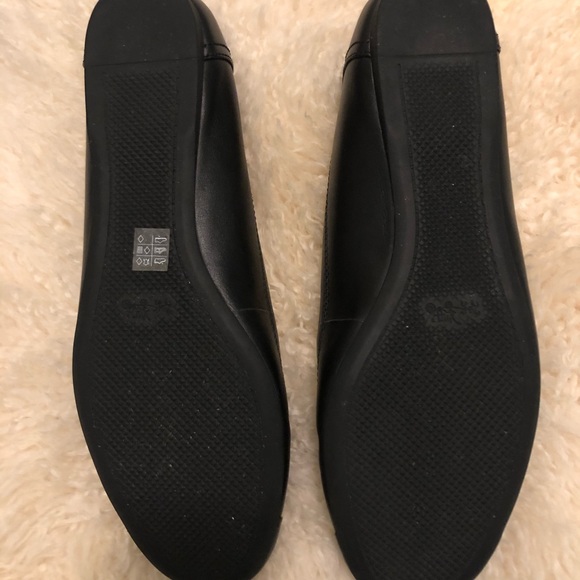 Coach Black Flats with Patent Toe - Picture 4 of 6